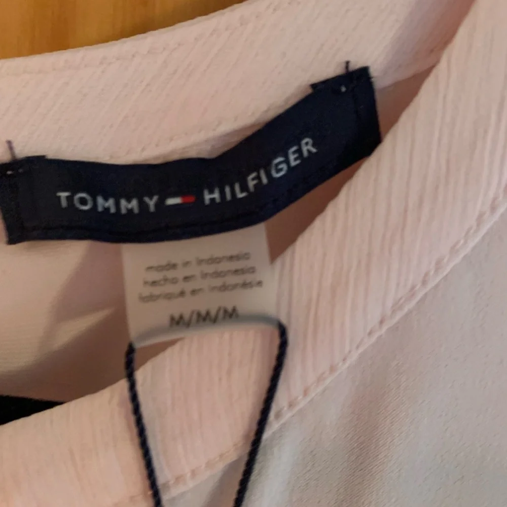 Tommy Hilfiger medium pale pink sleeveless top size medium - Picture 2 of 6